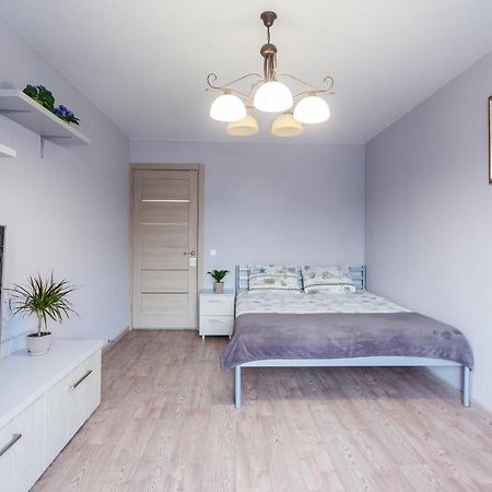 Apartment Obolon Metro Station Киев Екстериор снимка