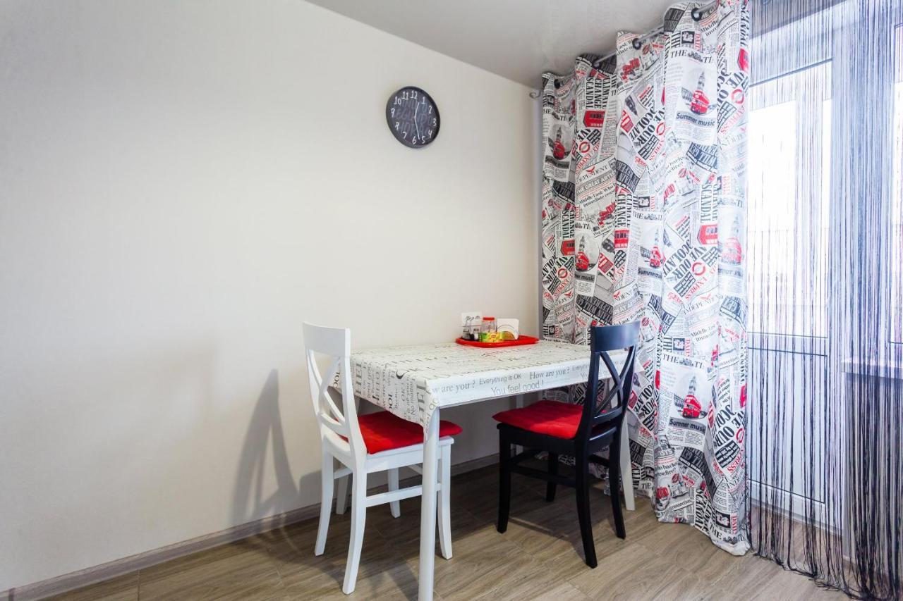 Apartment Obolon Metro Station Киев Екстериор снимка